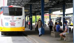 leis-de-concessao-dos-terminais-e-de-exploracao-publicitaria-de-pontos-de-onibus-de-mogi-sao-sancionadas