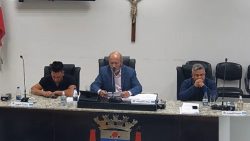 camara-de-suzano-aprova-projetos-de-aumento-de-salario-de-vereadores,-prefeito,-vice-prefeito-e-secretarios