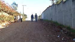 moradores-do-bairro-parque-alvorada,-em-suzano,-reclamam-da-condicao-da-via