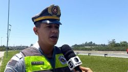 motorista-morre-ao-tentar-ultrapassagem-e-bater-de-frente-com-carro-na-mogi-bertioga