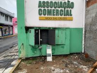 ladroes-invadem-e-furtam-fios-na-associacao-comercial-de-mogi-das-cruzes,-diz-gcm