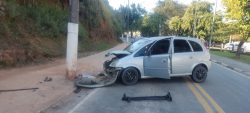 motorista-embriagado-atropela-menino-de-14-anos-e-depois-bate-em-poste-em-santa-isabel